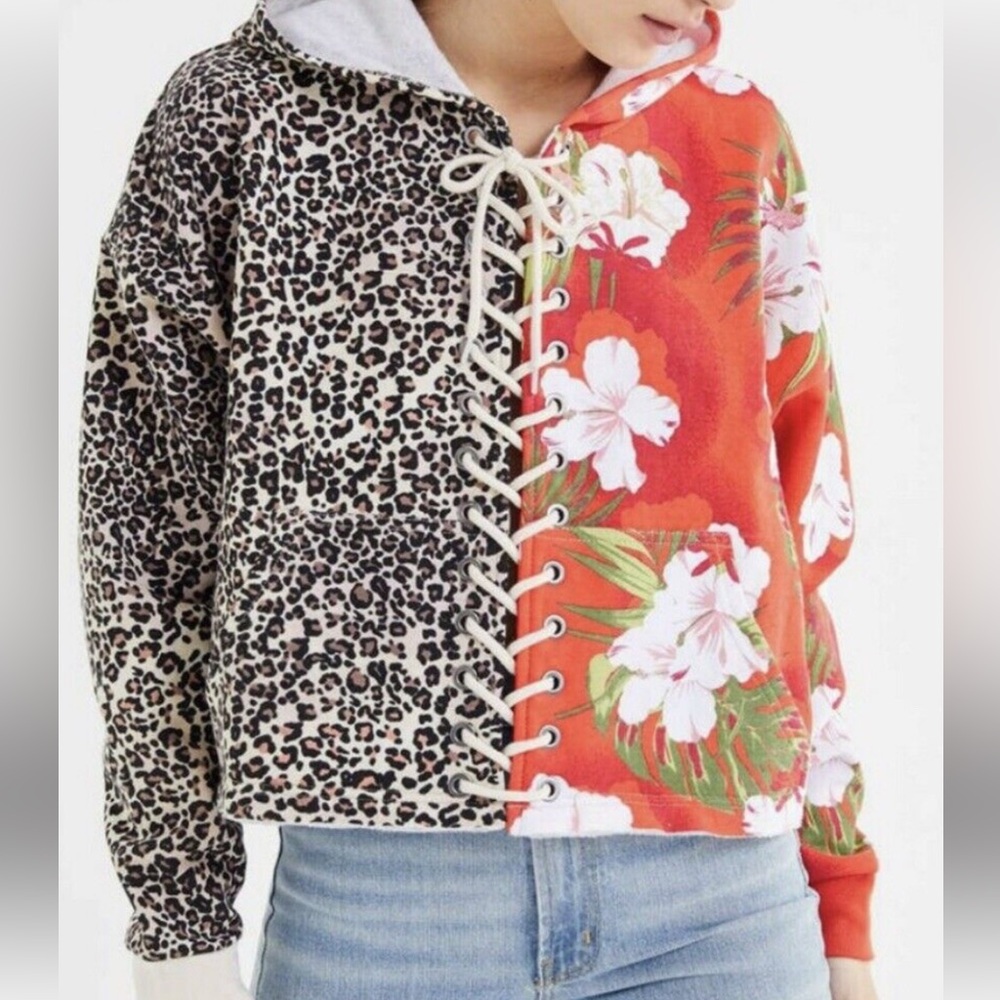 Urban Outfitters Tegan 1/2 Cheetah & 1/2 Hawaiian Floral, Lace Up Hoodie size S